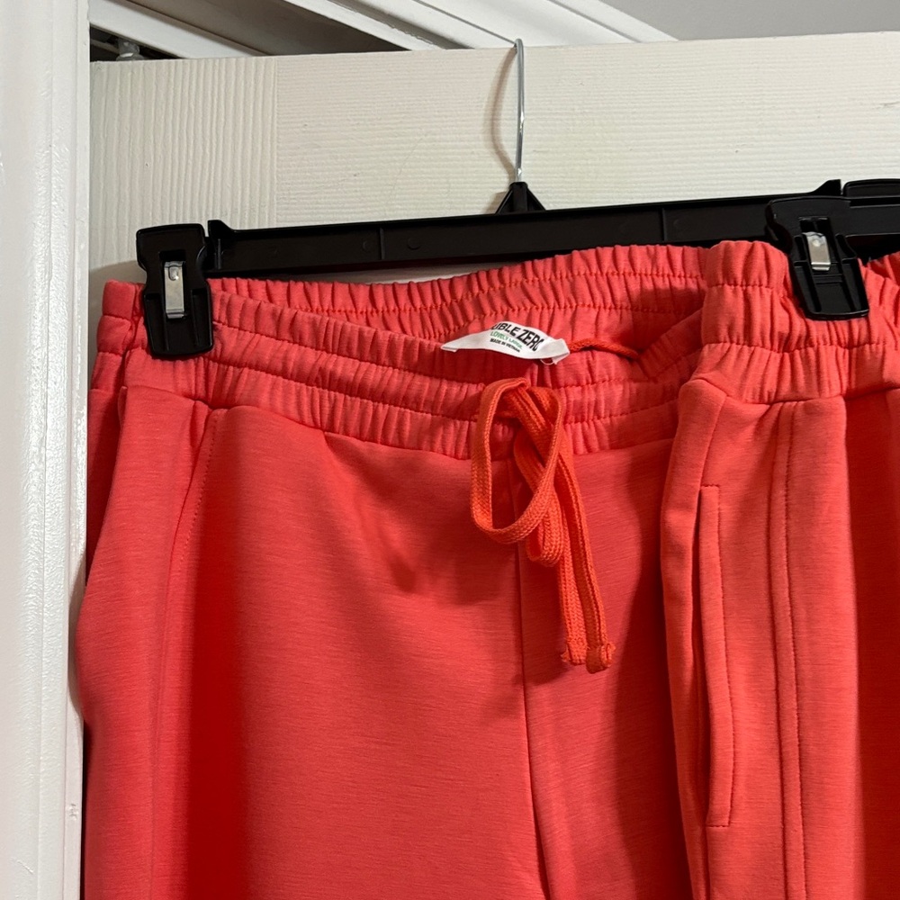 Double Zero Coral Track Pants, Shorts & Sweatshirt Set LIKE NEW WORN ONCE - Picture 5 of 14